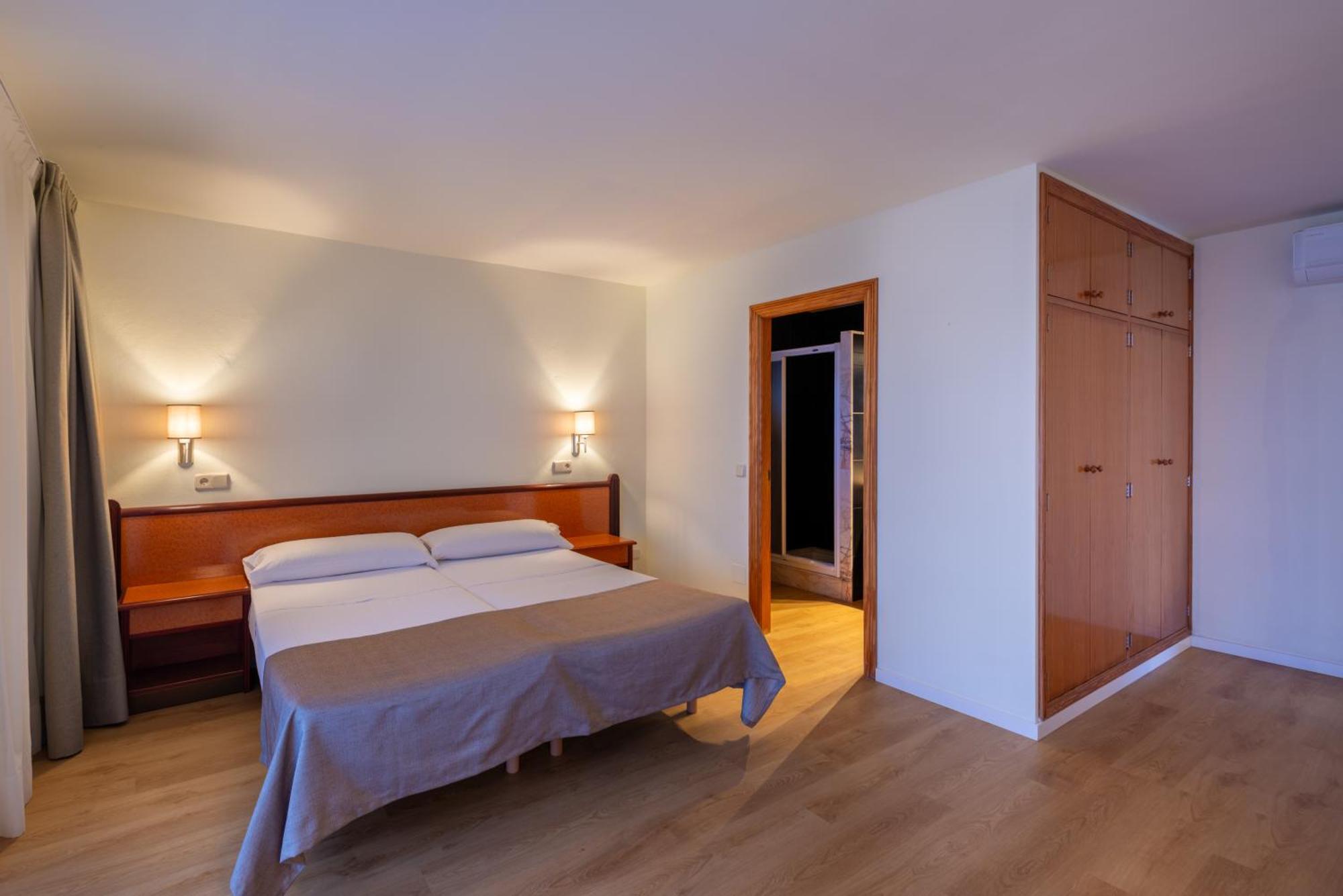 Iroco Hostal Cala D´Or Kültér fotó