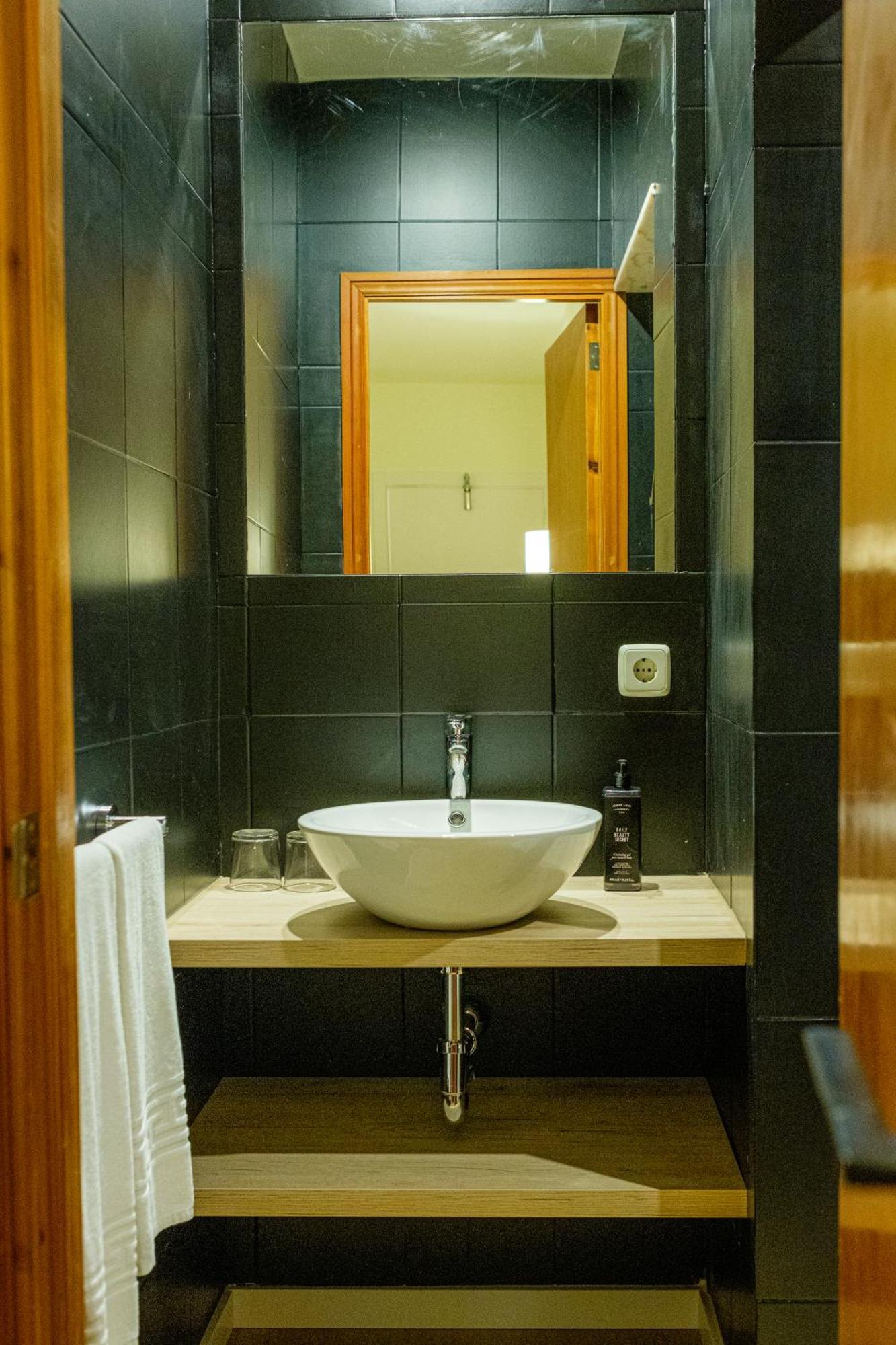 Iroco Hostal Cala D´Or Kültér fotó